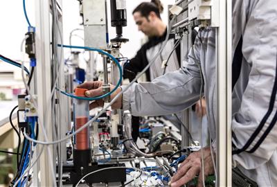 Formació acadèmica i professional: el model educatiu de l’Institut Andreu Nin. EIX